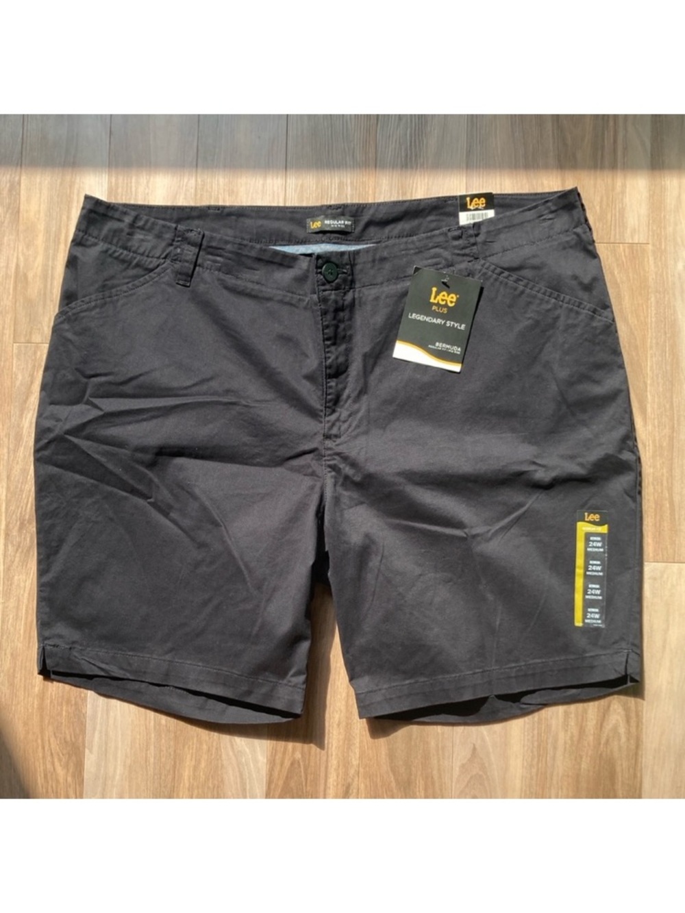 Lee black midrise Bermuda short regular fit legendary Style size 24W